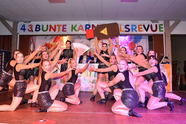 karneval-2025-220B8140154-15D2-C02F-71E1-600471B32F40.jpg