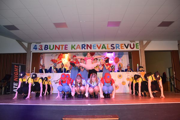 karneval-2025-9925A9534A-F545-0C96-F079-185300A081C7.jpg