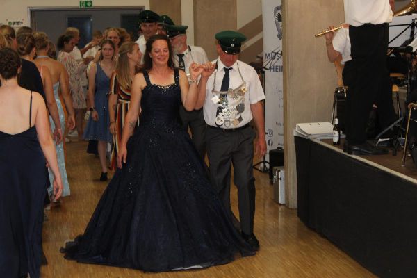 samstag-2026-1535C07133F-D8E3-0120-373E-EEDF590F957E.jpg