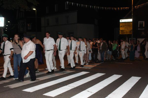 samstag-2026-20294437EDE-D8D8-B2B9-6150-B52B805383DC.jpg